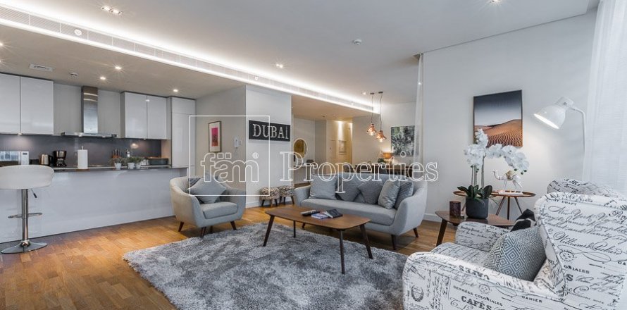 Apartment in Jumeirah, Dubai, UAE 2 bedrooms, 177.4 sq.m. № 4766