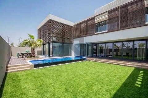 Villa in Mohammed Bin Rashid City, Dubai, UAE 5 bedrooms, 818 sq.m. № 50253 - photo 1