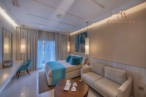Apartment in Jumeirah Lake Towers, Dubai, UAE 38.6 sq.m. № 34035 - photo 2