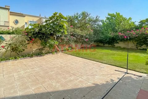 Villa in Meadows, Dubai, UAE 3 bedrooms, 508 sq.m. № 50156 - photo 7