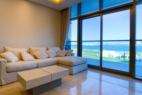 Apartment in THE 8 in Palm Jumeirah, Dubai, UAE 3 bedrooms, 491 sq.m. № 47271 - photo 3