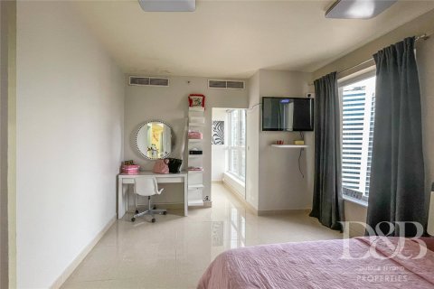 Apartment in Jumeirah Beach Residence, Dubai, UAE 4 bedrooms, 270.5 sq.m. № 53598 - photo 16