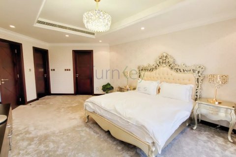 Villa in Palm Jumeirah, Dubai, UAE 4 bedrooms, 465 sq.m. № 50666 - photo 7