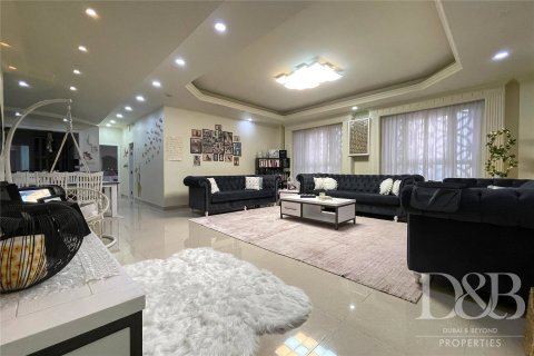 Apartment in Jumeirah Beach Residence, Dubai, UAE 4 bedrooms, 270.5 sq.m. № 53598 - photo 7