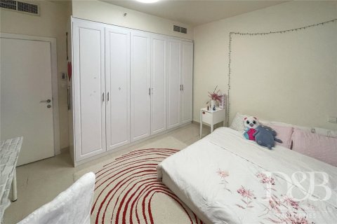 Apartment in Jumeirah Beach Residence, Dubai, UAE 4 bedrooms, 270.5 sq.m. № 53598 - photo 5