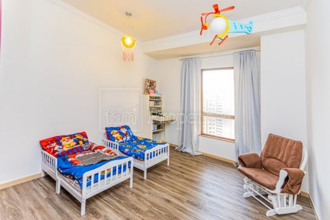 Apartment in Dubai, UAE 3 bedrooms, 170.8 sq.m. № 3287 - photo 8