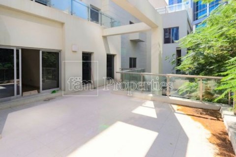 Apartment in Business Bay, Dubai, UAE 3 bedrooms, 238.2 sq.m. № 52938 - photo 2