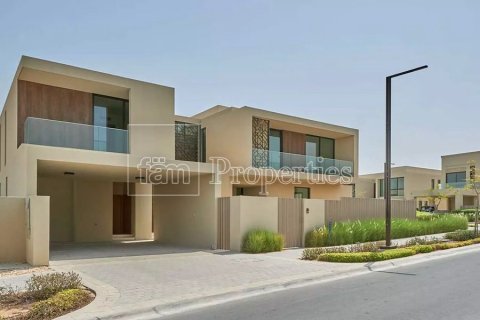 Villa in Dubai Hills Estate, UAE 6 bedrooms, 1056.1 sq.m. № 52861 - photo 1