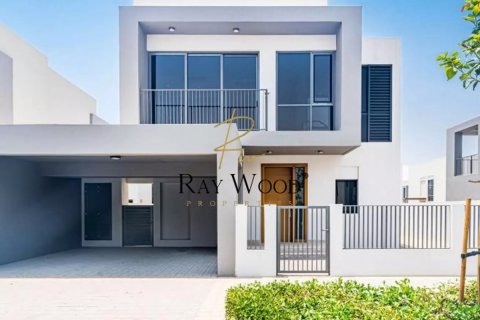 Villa in Dubai Hills Estate, Dubai, UAE 4 bedrooms, 327 sq.m. № 61399 - photo 1