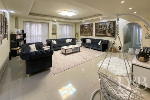 Apartment in Jumeirah Beach Residence, Dubai, UAE 4 bedrooms, 270.5 sq.m. № 53598 - photo 21