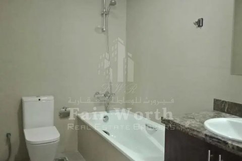 Villa in International City, Dubai, UAE 3 bedrooms, 153 sq.m. № 59557 - photo 4