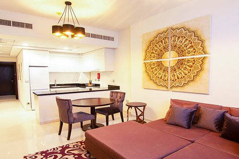 Apartment in GHALIA TOWER in Jumeirah Village Circle, Dubai, UAE 3 bedrooms, 156 sq.m. № 61722 - photo 1