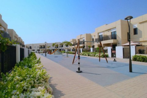 SAFI TOWNHOUSES in Town Square, Dubai, UAE № 57708 - photo 3