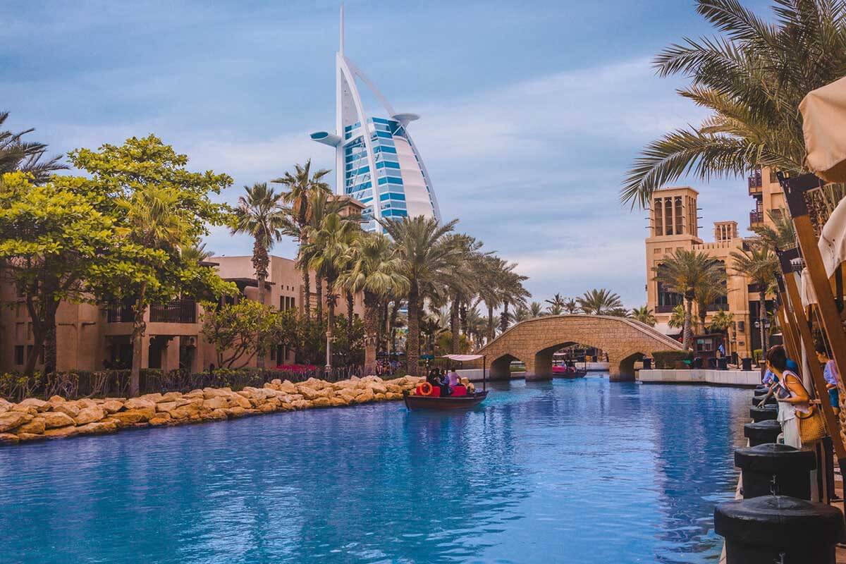 Off-plan in Dubai: how can you reduce risks by buying real estate in the construction stage?