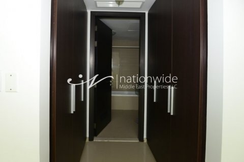 Apartment in RAK TOWER in Al Reem Island, Abu Dhabi, UAE 3 bedrooms, 200 sq.m. № 54993 - photo 10