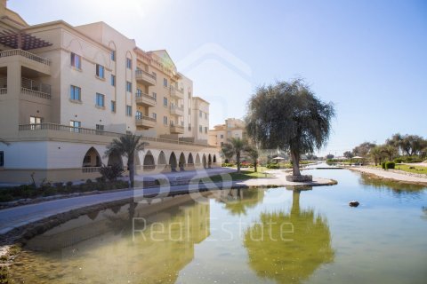 Apartment in Yasmin Village, Ras Al Khaimah, UAE 3 bedrooms, 143.7 sq.m. № 45300 - photo 1