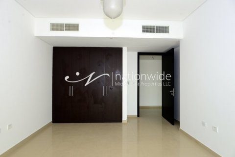 Apartment in RAK TOWER in Al Reem Island, Abu Dhabi, UAE 3 bedrooms, 200 sq.m. № 54993 - photo 7