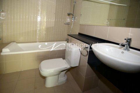 Apartment in RAK TOWER in Al Reem Island, Abu Dhabi, UAE 3 bedrooms, 200 sq.m. № 54993 - photo 14