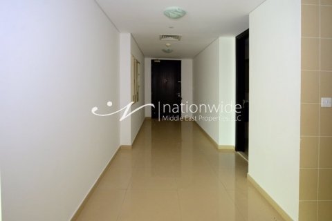 Apartment in RAK TOWER in Al Reem Island, Abu Dhabi, UAE 3 bedrooms, 200 sq.m. № 54993 - photo 9
