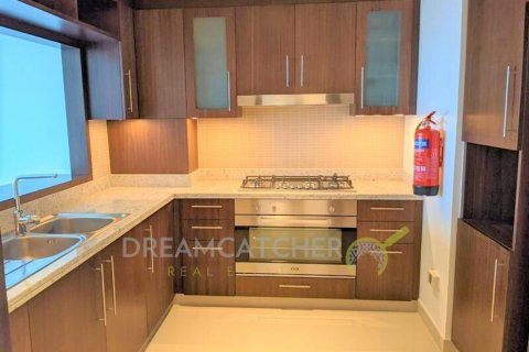 Apartment in Dubai, UAE 3 bedrooms, 195.47 sq.m. № 70278 - photo 9