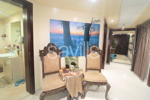 Apartment in Al Khan, Sharjah, UAE 3 bedrooms, 246.7 sq.m. № 76051 - photo 9