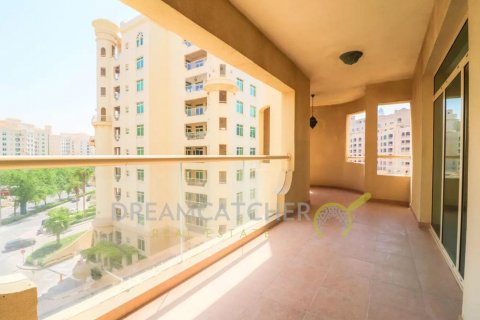Apartment in Palm Jumeirah, Dubai, UAE 3 bedrooms, 205.50 sq.m. № 81091 - photo 9