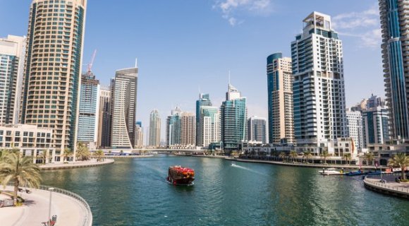 How to obtain a residence permit in the UAE in 2025