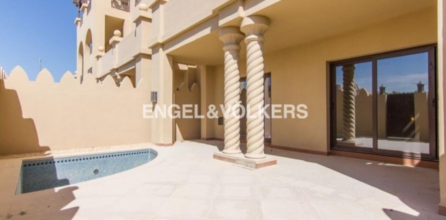 阿联酋 Dubai Palm Jumeirah 联排别墅  3 卧, 464.42 平方米 , 编号 20953
